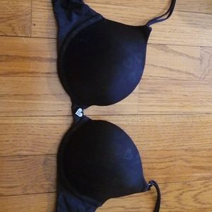 Black heart bra
